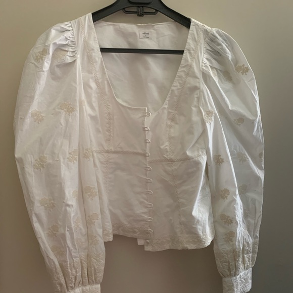 aritzia embroidered white blouse brand new - Picture 4 of 5
